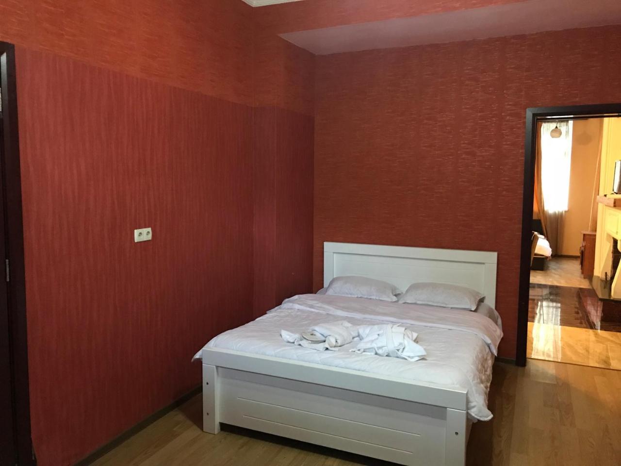 Nana Apartment Tbilisi Buitenkant foto